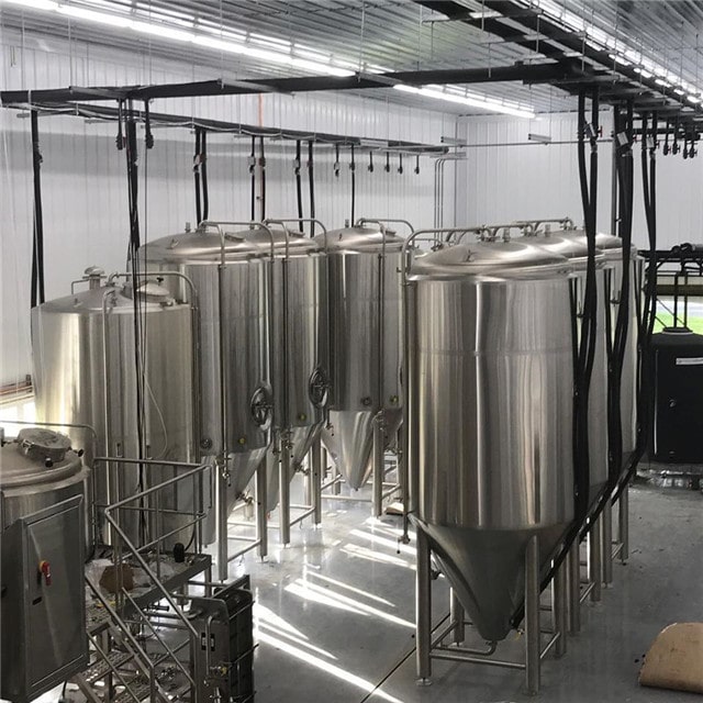 15 BBL kúpos alsó fermentor (Unitank) ipari kézműves sör erjesztő tartály ára Ausztráliában